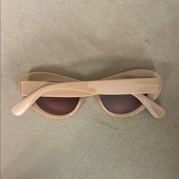 Ardene Tan Cat-Eye Sunglasses - Picture 2 of 4